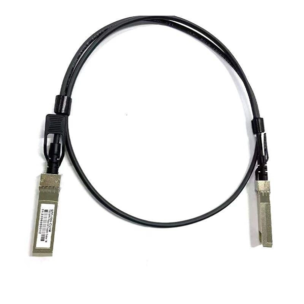 Do dual-ended fiber optic patch cords have positive and negative terminals