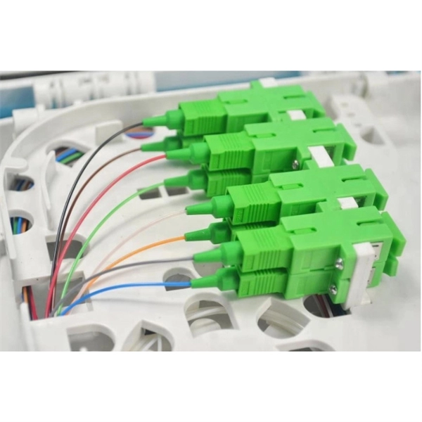 How to wire a power distribution box during construction site renovation 