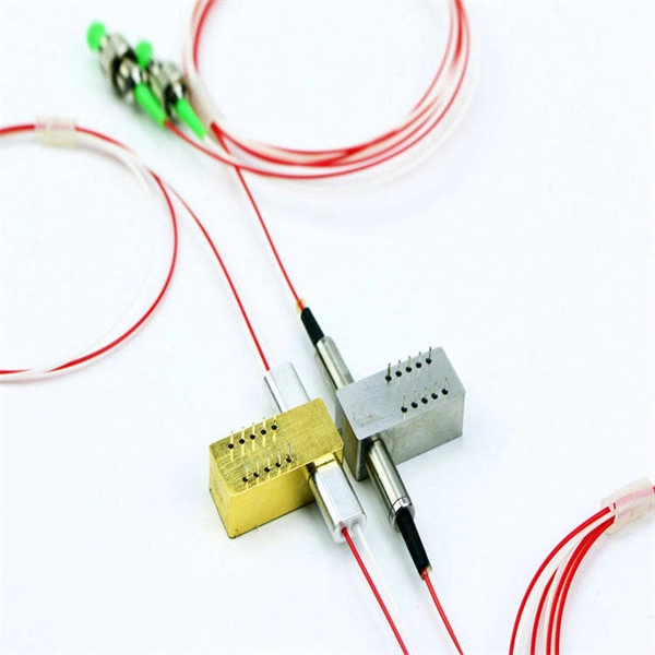Flange joint in fiber distribution box