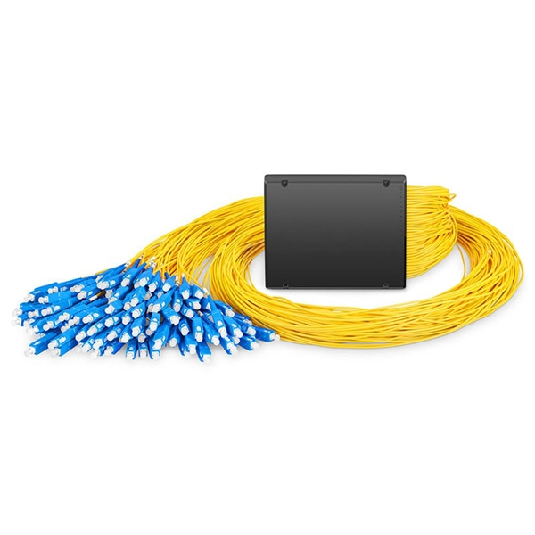 Single-mode two-core fiber optic outdoor