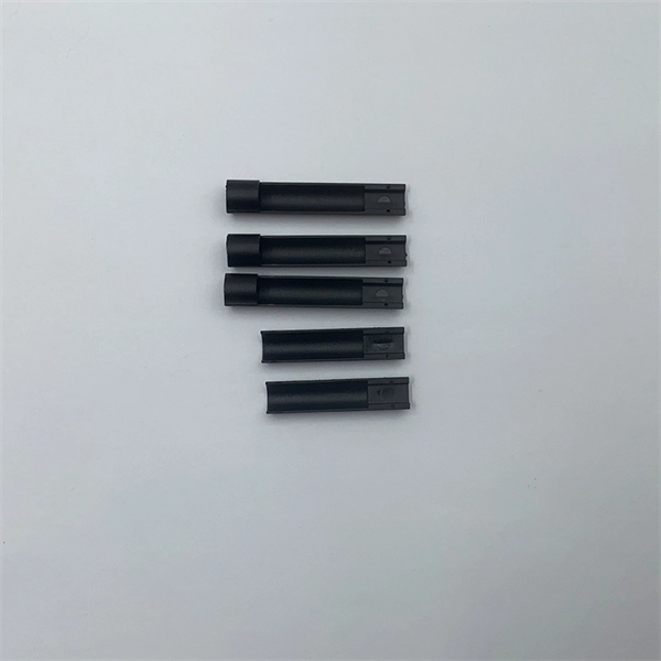 Two thin optical ports on the aggregation layer switch