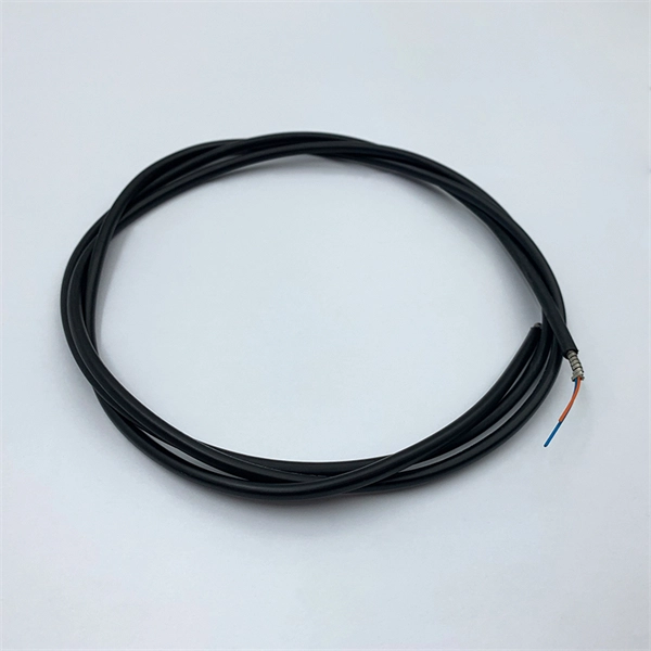 What are the different ways to connect a fiber optic switch 