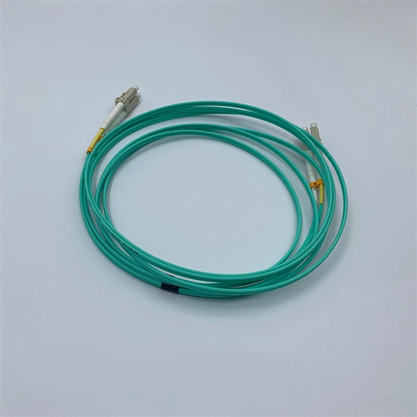 Platform-type power distribution box