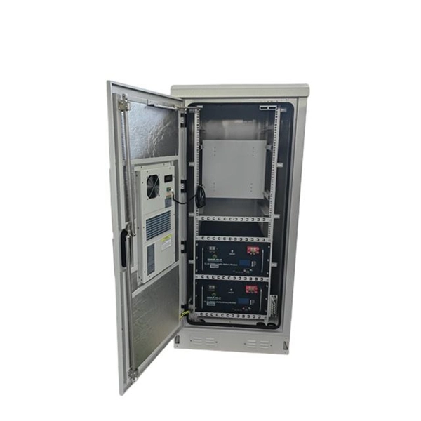 Multi-segment interconnection of core switches